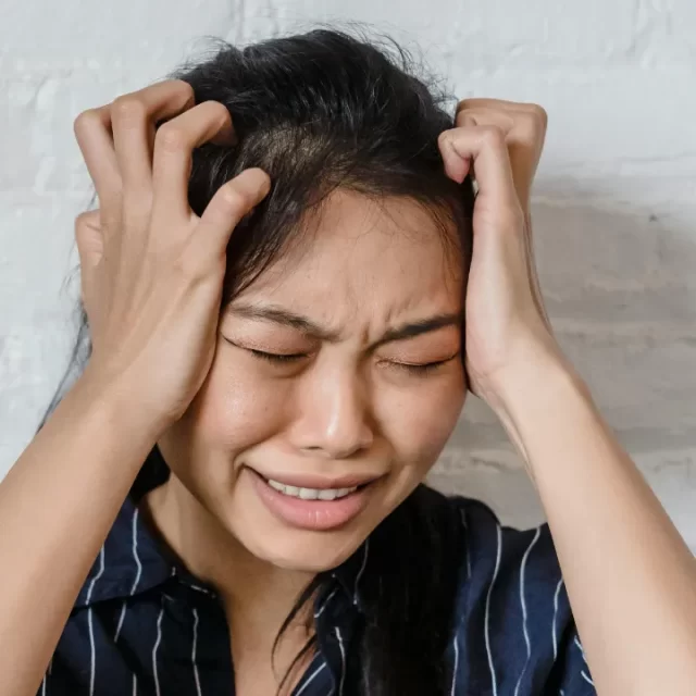 vrouw met migraine